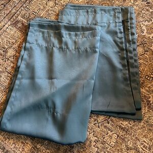 2 Mainstays Curtains 30x84